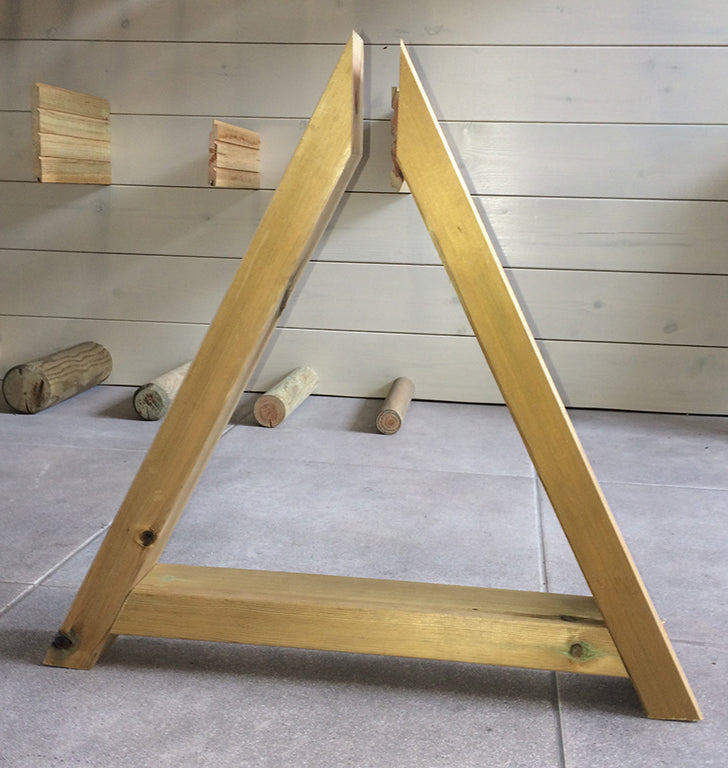 Βάση στήριξης καφασωτού Δ 45 x 45 x 4,5εκ. 615370