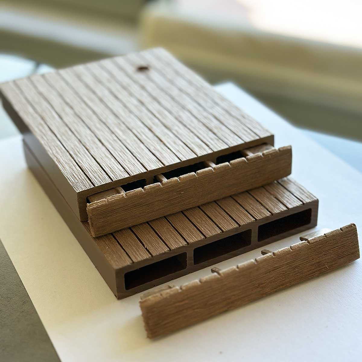 Τάπα WPC περίφραξης γραμμωτή 2 x 12εκ. | καφέ ανοιχτό 93642