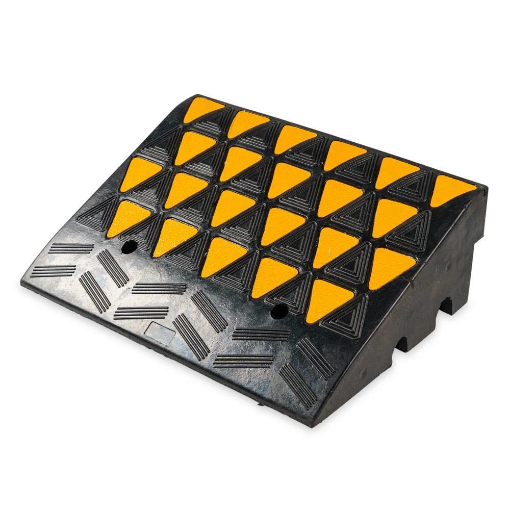 Ράμπα parking πεζοδρομίου μέση διαστάσεις: 60x36,5x14cm