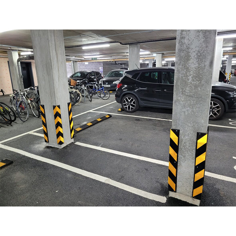 BORMANN Pro BPP2491 Γωνιά Προστασίας Parking Λαστιχένια Ύψος 80cm Με Ανακλαστικές Ταινίες