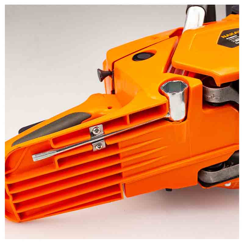 NAKAYAMA PC5600 Αλυσοπρίονο Βενζίνης 2.6Hp, 50cc