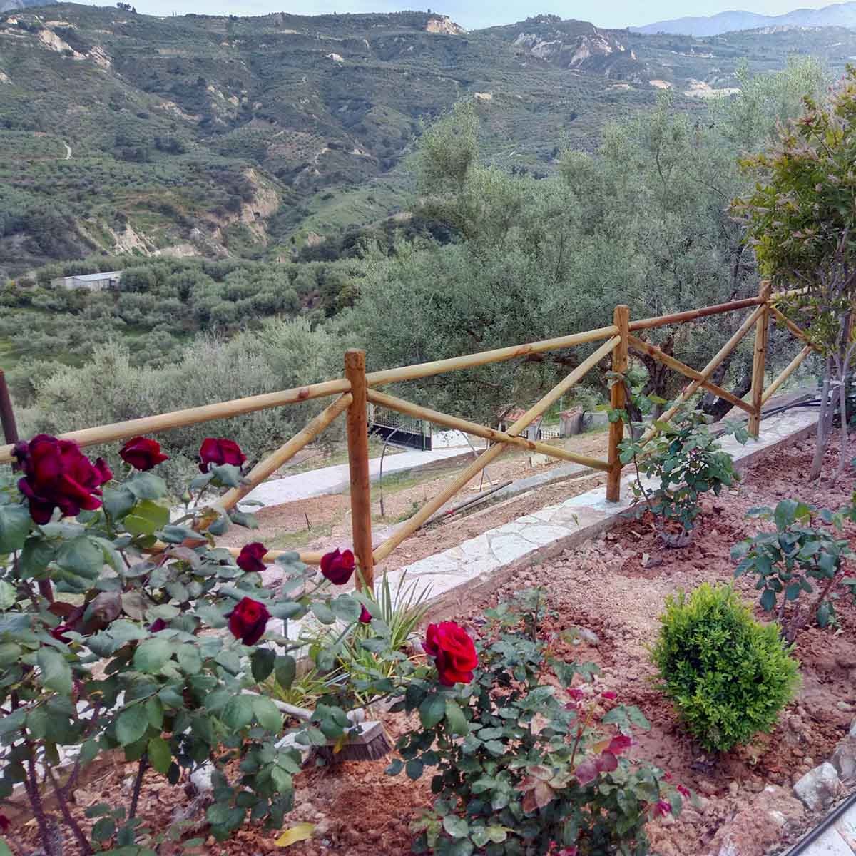 Ξύλινος πάσσαλος Ø6εκ. Ø6 x 300εκ. | με μύτη 30101