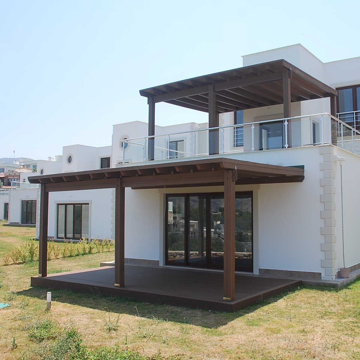 WPC πέργκολα με ραμποτέ WPC ΠΕΡΓΚΟΛΑ ΜΕ ΡΑΜΠΟΤΕ | 400 x 600εκ. 10-97717